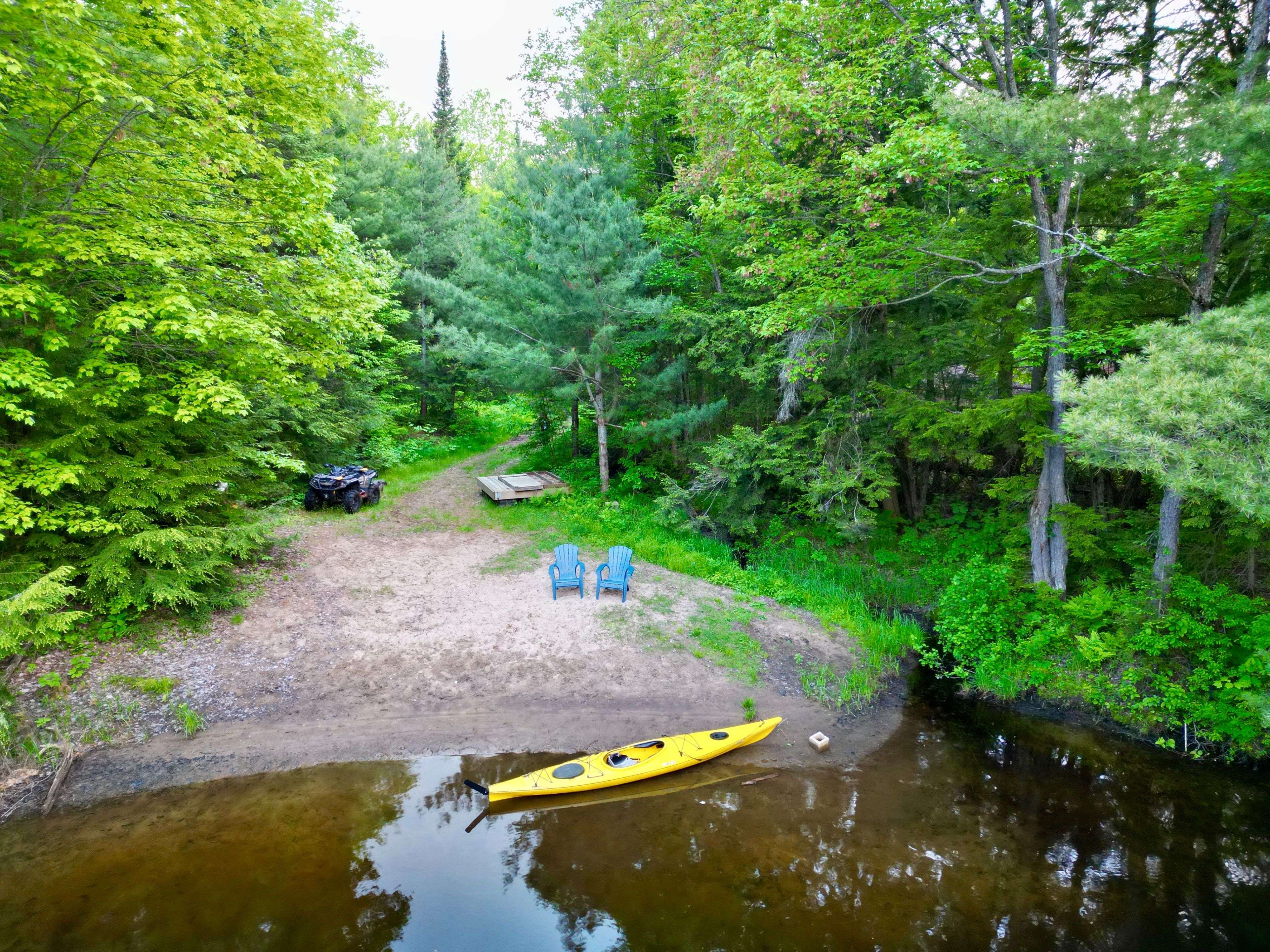 Bracebridge, ON P1L 1W9,1053 Holiday Park DR