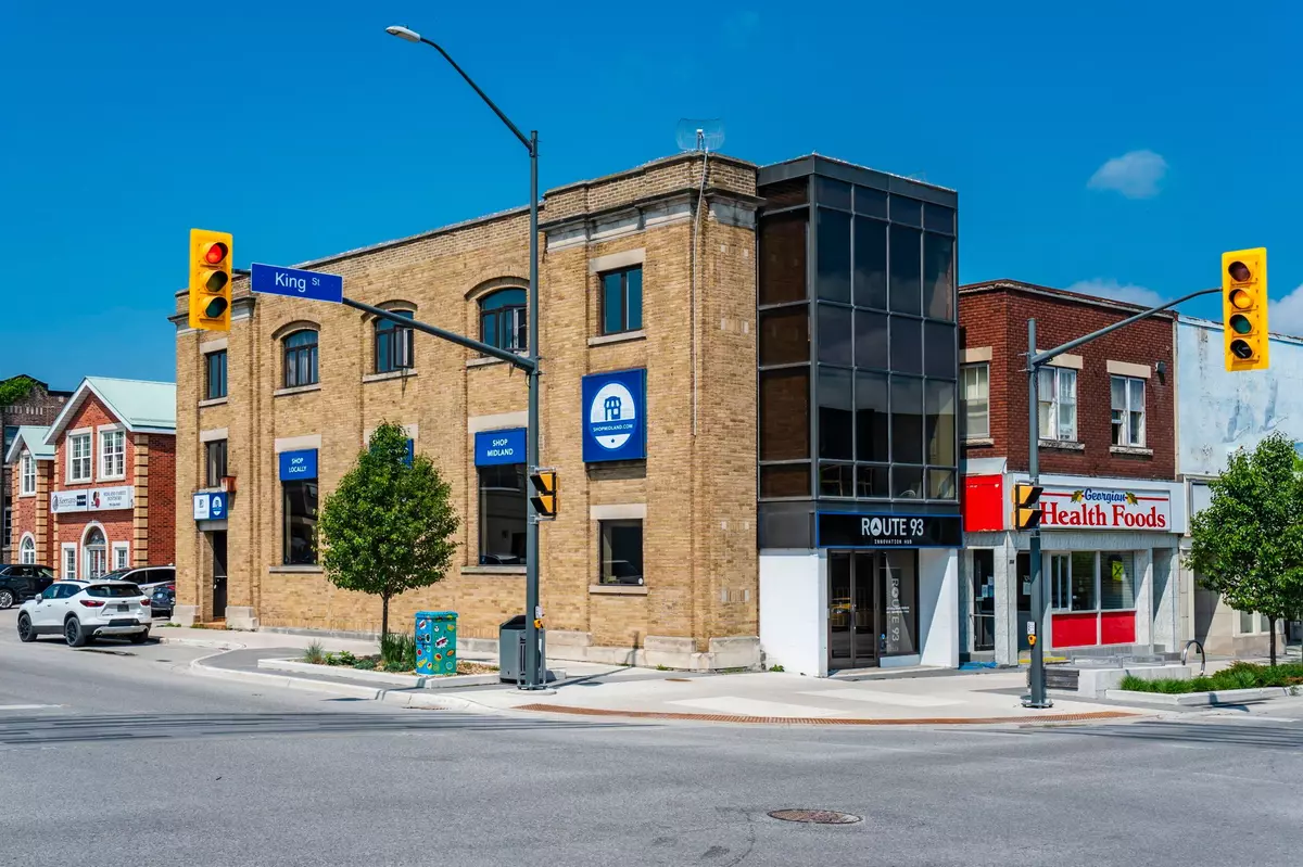 Midland, ON L4R 3M3,270 King ST
