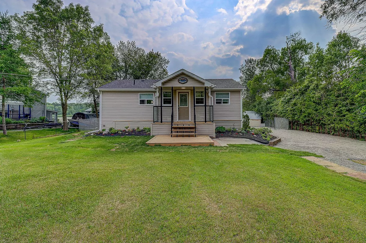 Selwyn, ON K0L 2H0,2029 Selwyn Shores DR
