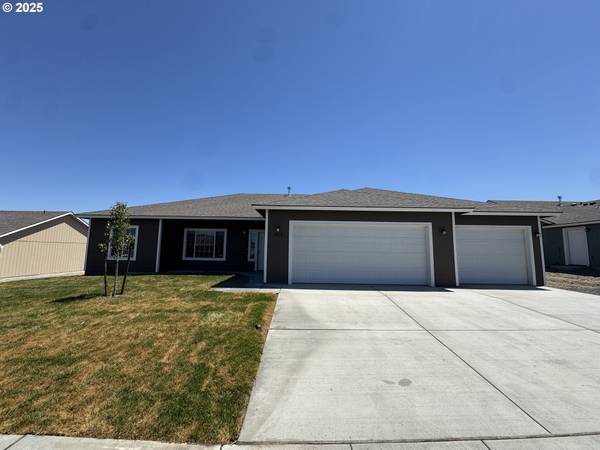 2813 GROUSE ST, Umatilla, OR 97882