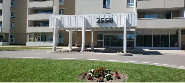 Toronto E05, ON M1W 1H9,2550 Pharmacy AVE #1909
