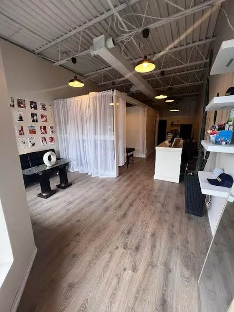 Clarington, ON L1E 1B9,2 Glenabbey DR #5