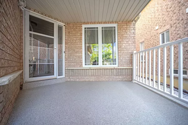 Brampton, ON L6X 5B7,252 Vintage Gate