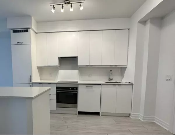 Mississauga, ON L5B 0N6,30 Elm DR #2809