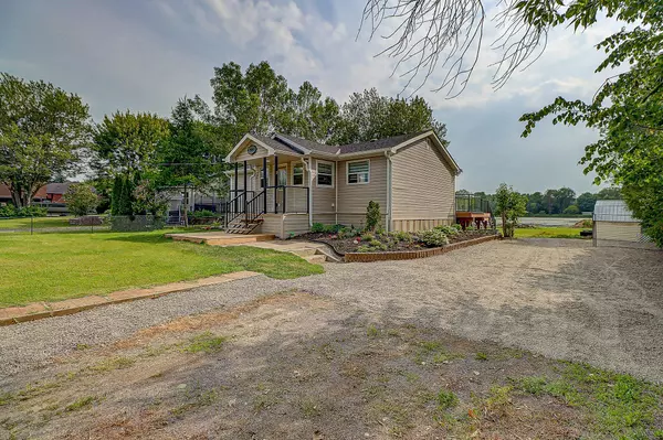 Selwyn, ON K0L 2H0,2029 Selwyn Shores DR