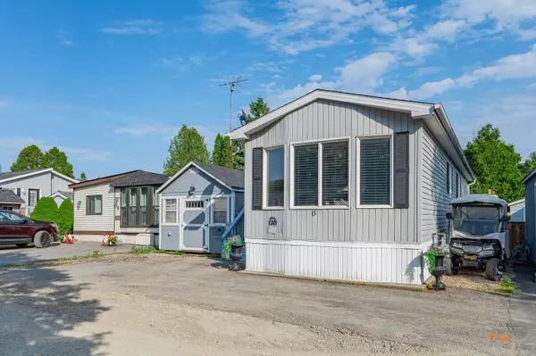 Puslinch, ON N1H 6H9,6 WATER PVT ST