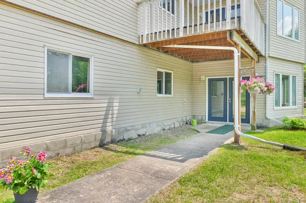 Frontenac, ON K0K 1H0,123 Addington Road 4 RD