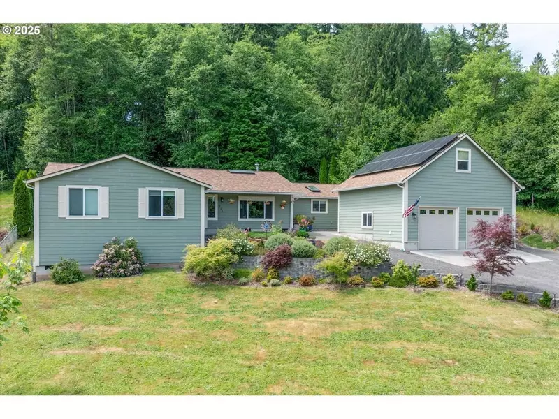 211 HOME TOWN DR, Kelso, WA 98626
