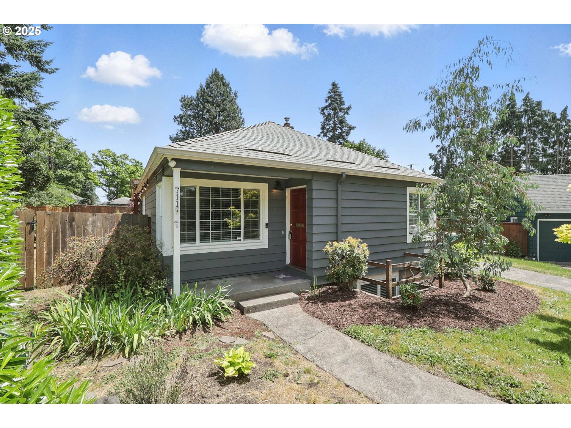 711 NW 41ST ST, Vancouver, WA 98660