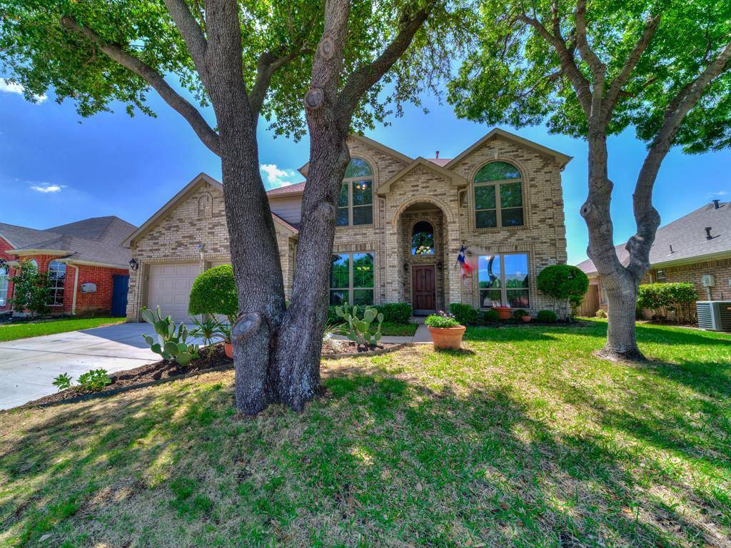7663 Crosstimbers Lane, North Richland Hills, TX 76182
