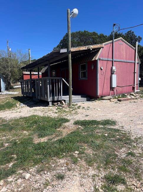 122 private road 1800A, Clifton, TX 76634