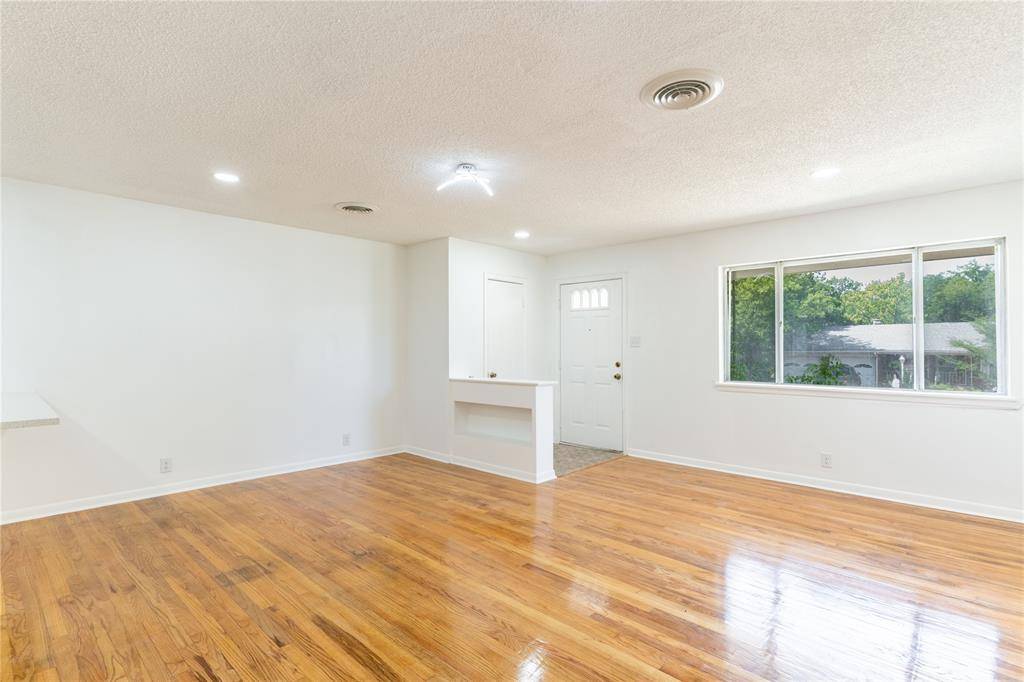 Denton, TX 76201,1717 Crescent Street