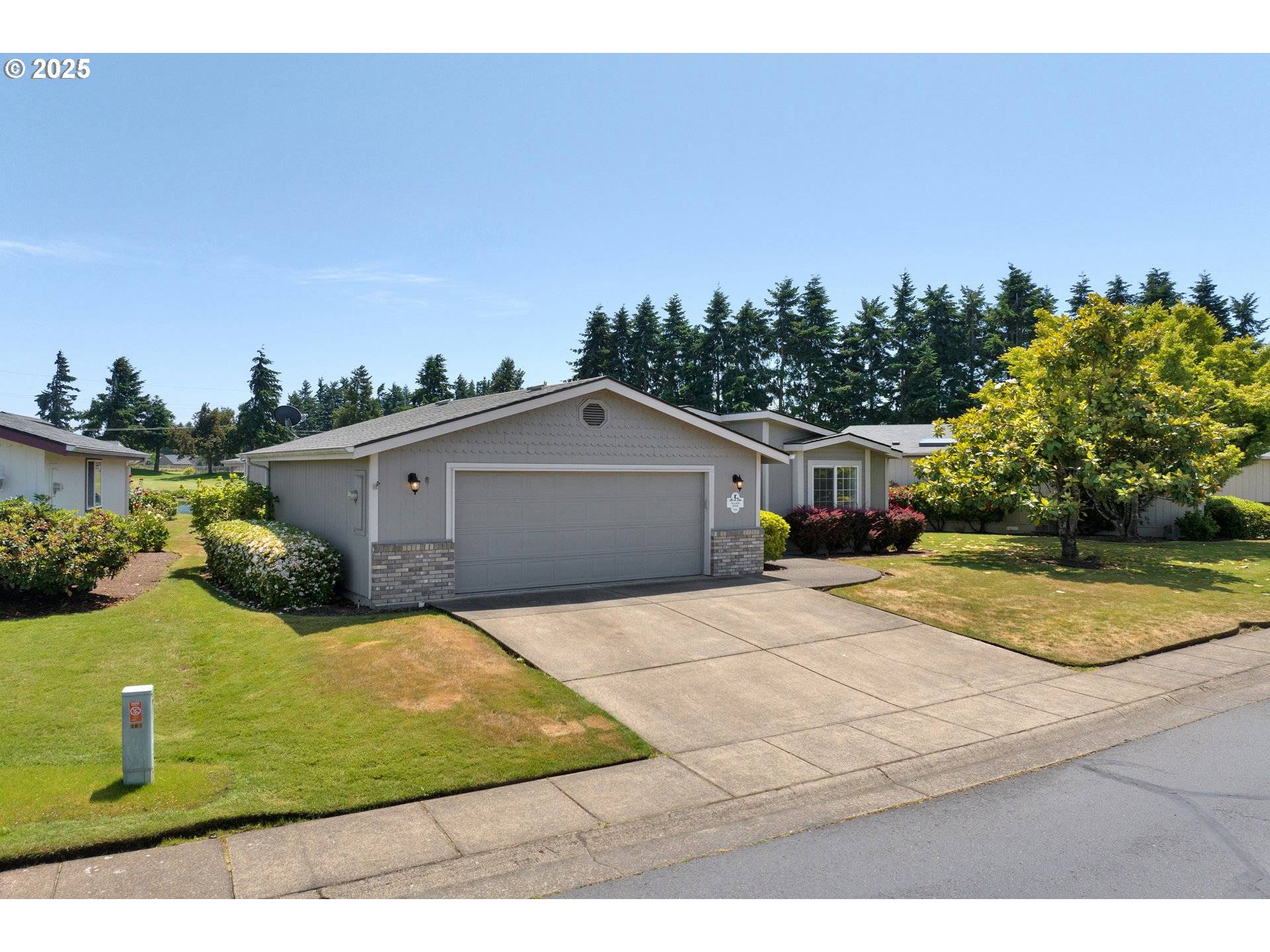 Cottage Grove, OR 97424,104 VILLAGE DR