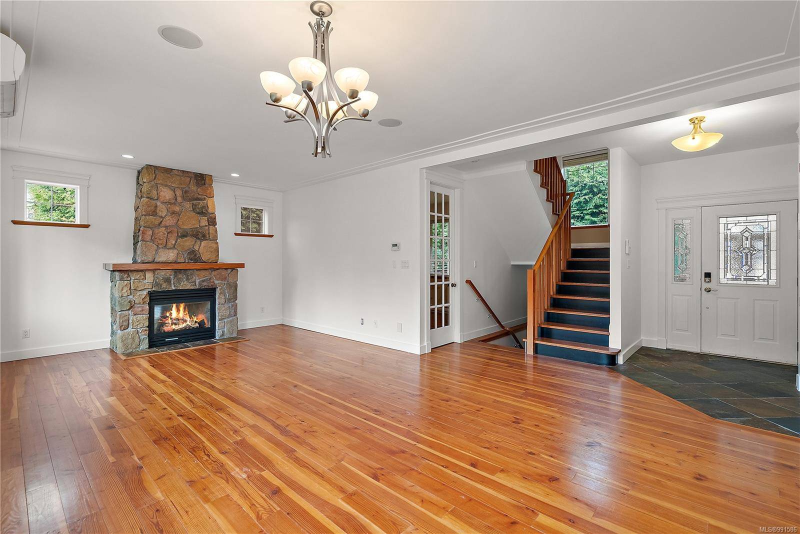 Langford, BC V9C 4L5,3456 Auburn Crt
