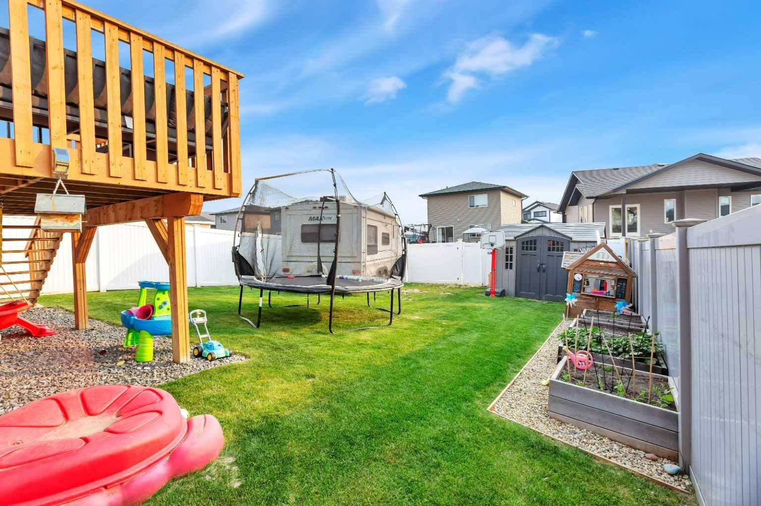 Sylvan Lake, AB T4S 0M9,38 Brookstone DR