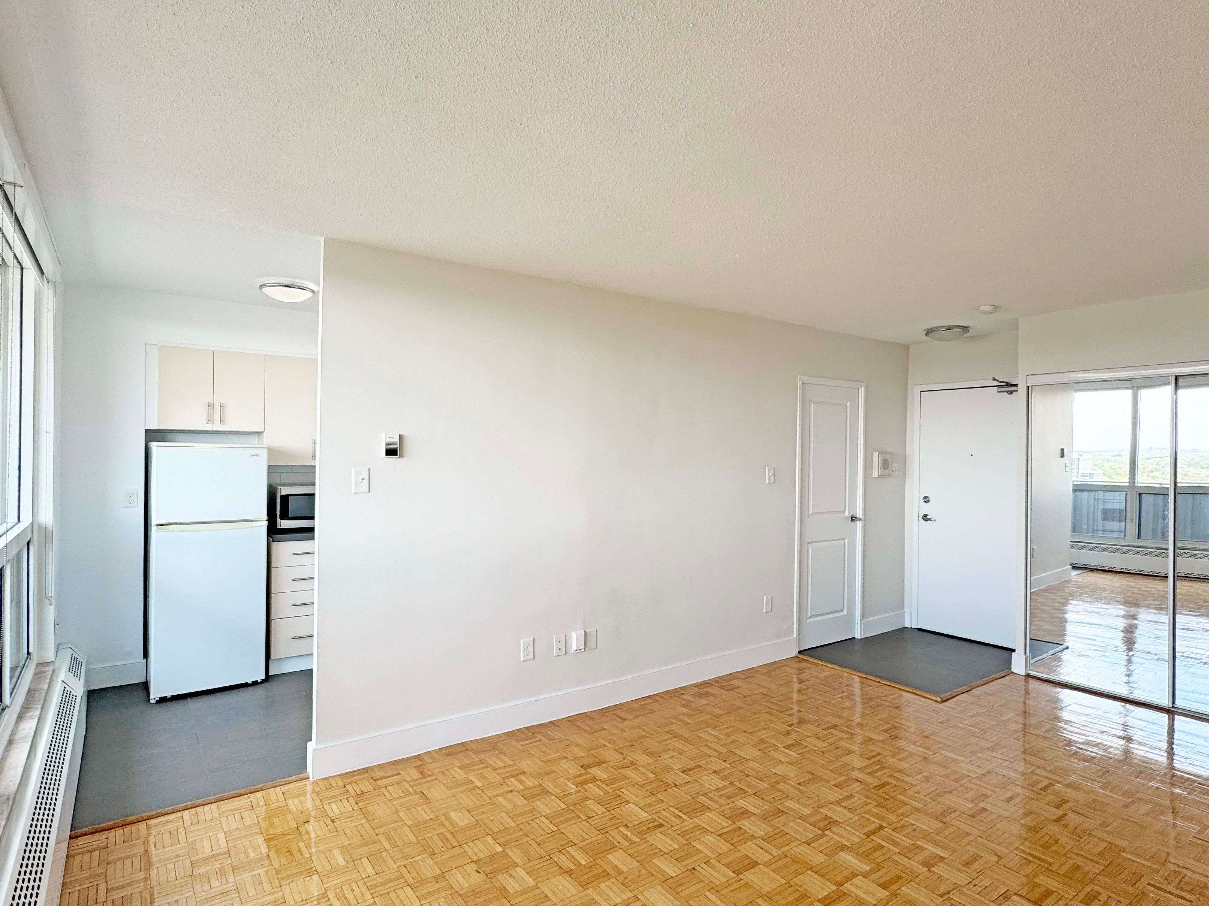 Toronto C01, ON M5S 2H8,666 Spadina AVE #2312