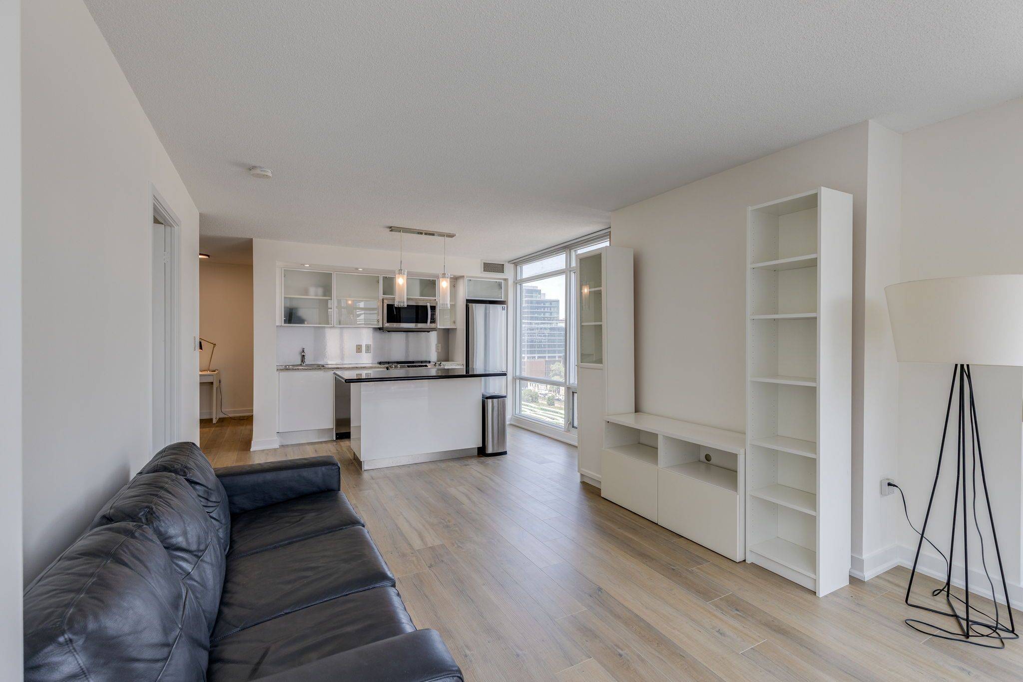 Toronto C01, ON M5V 3Z1,25 TELEGRAM Mews #1202