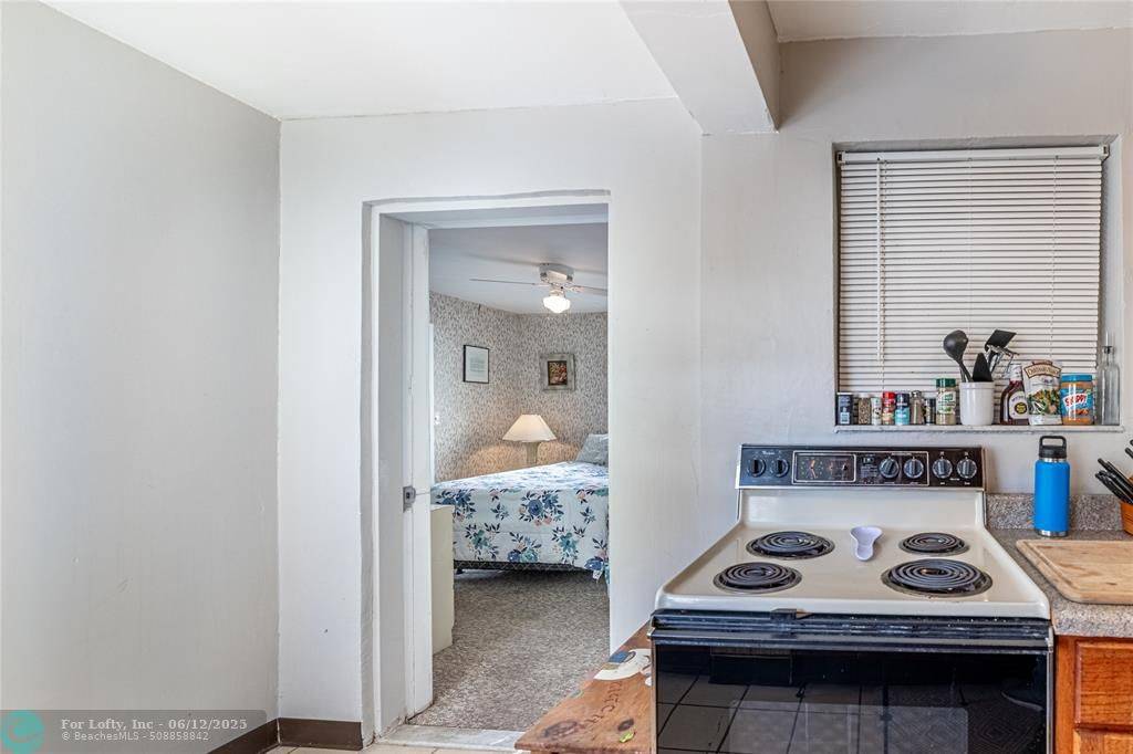 Pompano Beach, FL 33064,1540 NE 48th Ct