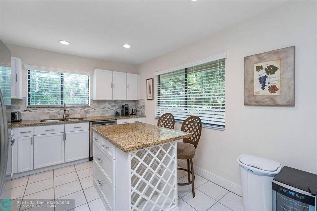 Palm Beach Gardens, FL 33418,17 Lexington Ln W  #H