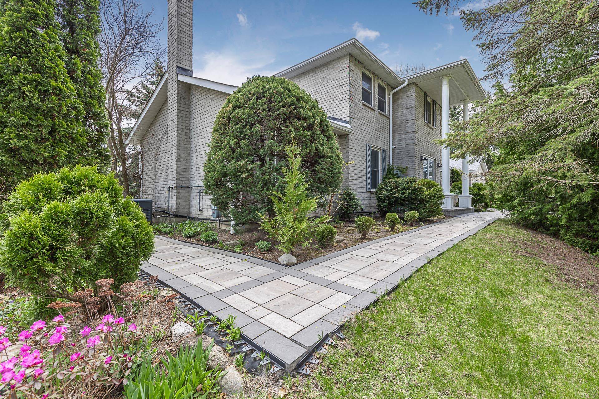 Whitchurch-stouffville, ON L4A 2C8,6 Marjorie DR
