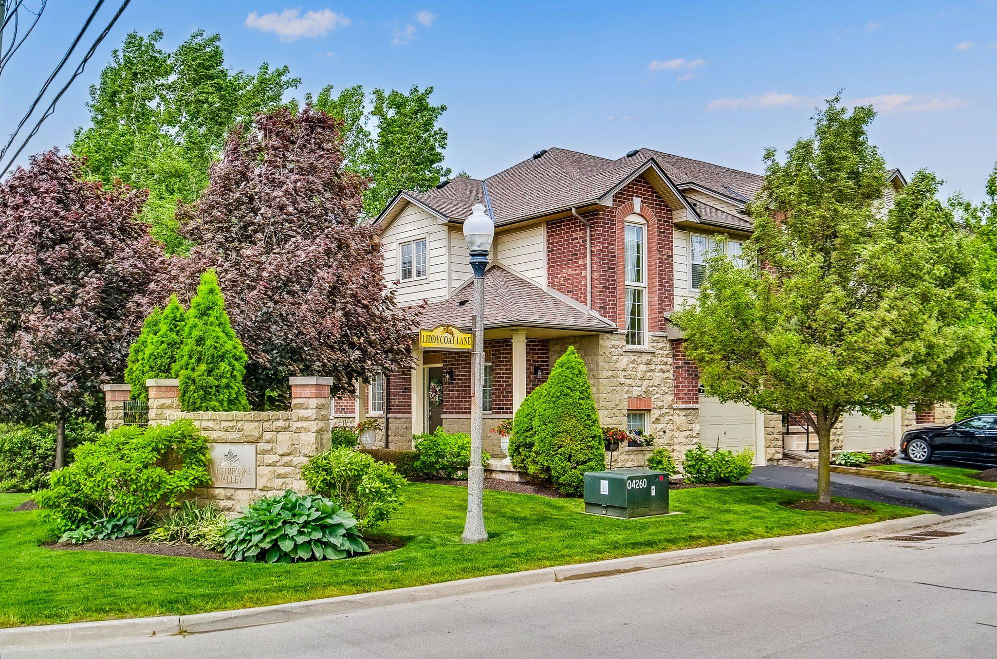 5 Liddycoat LN #16, Hamilton, ON L9G 0A7