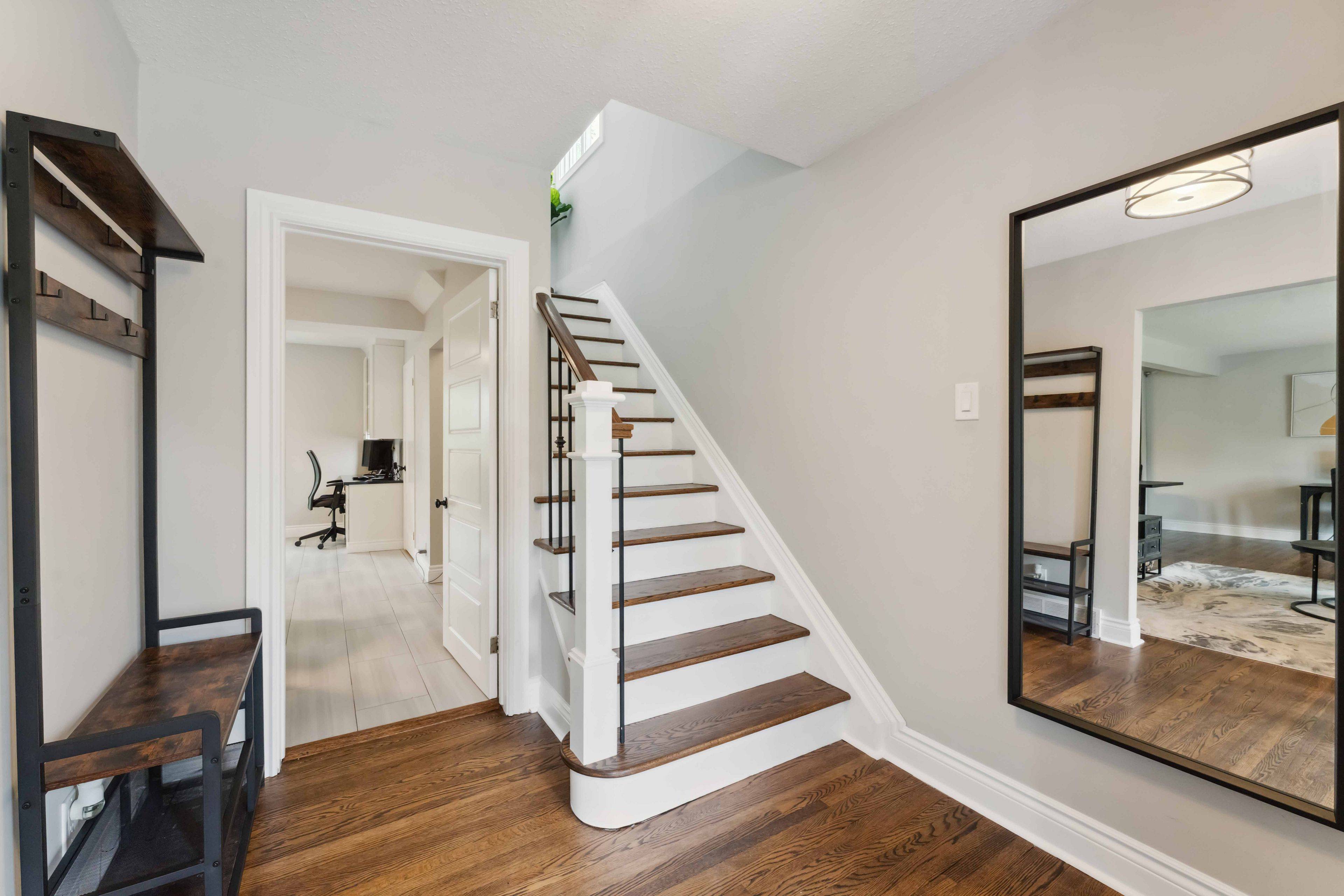 Alta Vista And Area, ON K1H 5P6,2103 Delmar DR