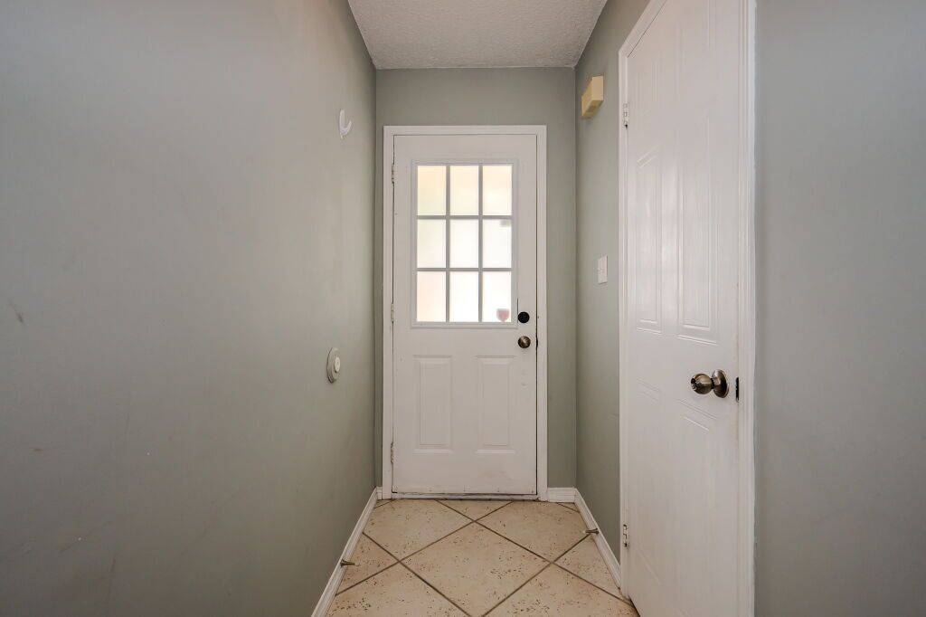 Guelph, ON N1G 4S7,302 College AVE W #47