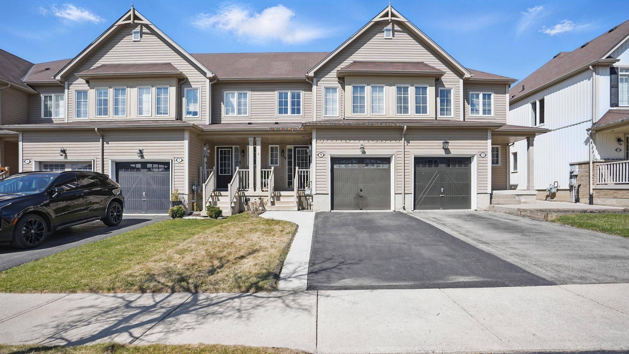 Hamilton, ON L0R 1C0,9 Lynch CRES