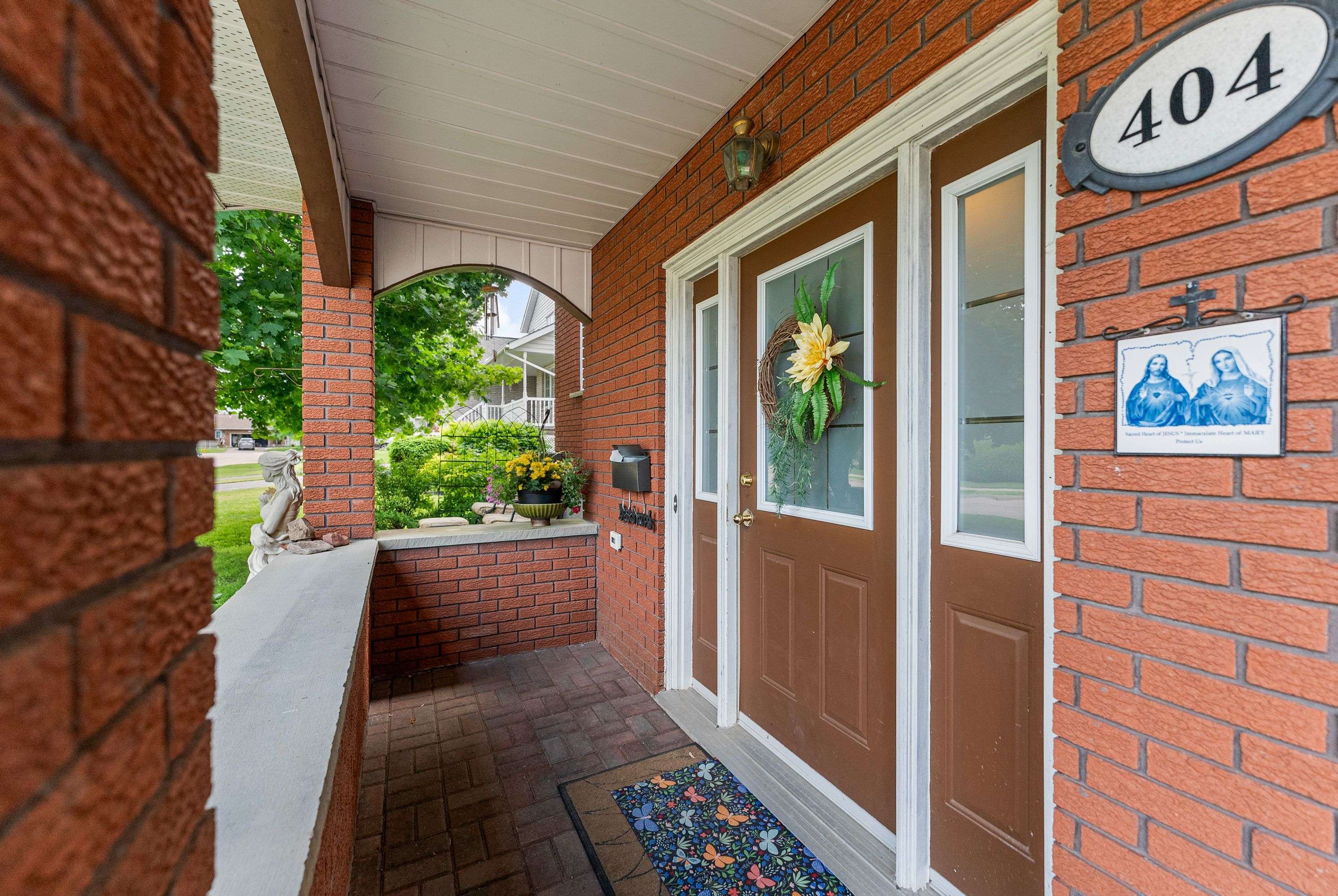 Pembroke, ON K8A 7Y2,404 Chamberlain ST