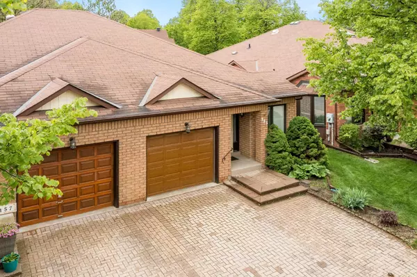 155 Green Briar RD, New Tecumseth, ON L9R 1S2