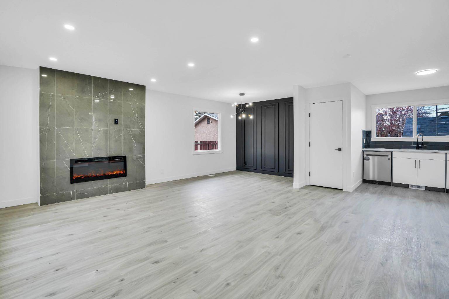 Calgary, AB T2A 2P8,4608 Memorial DR Northeast