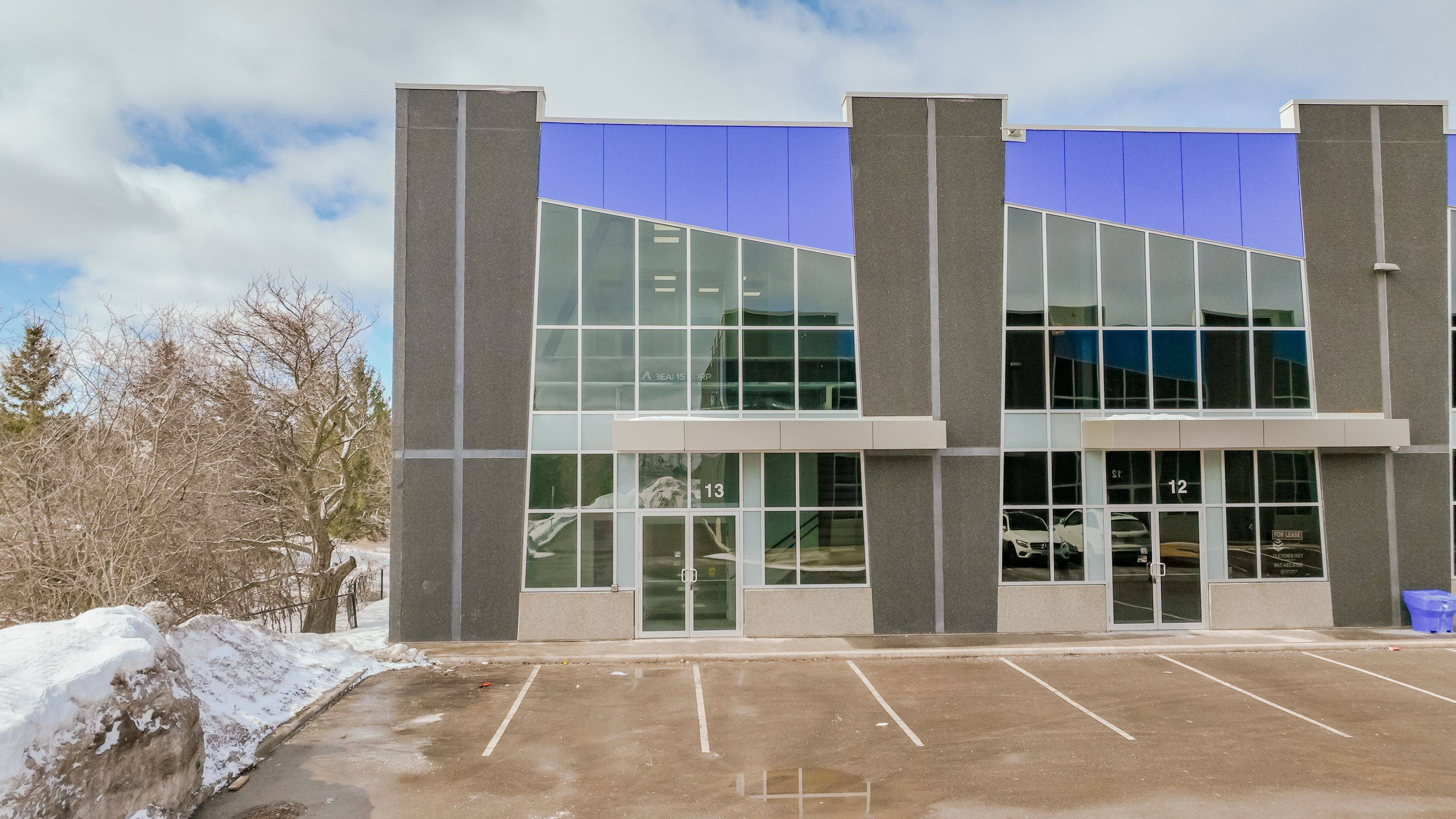 Aurora, ON L4G 7C7,135 Addison Hall CIR #13  2nd