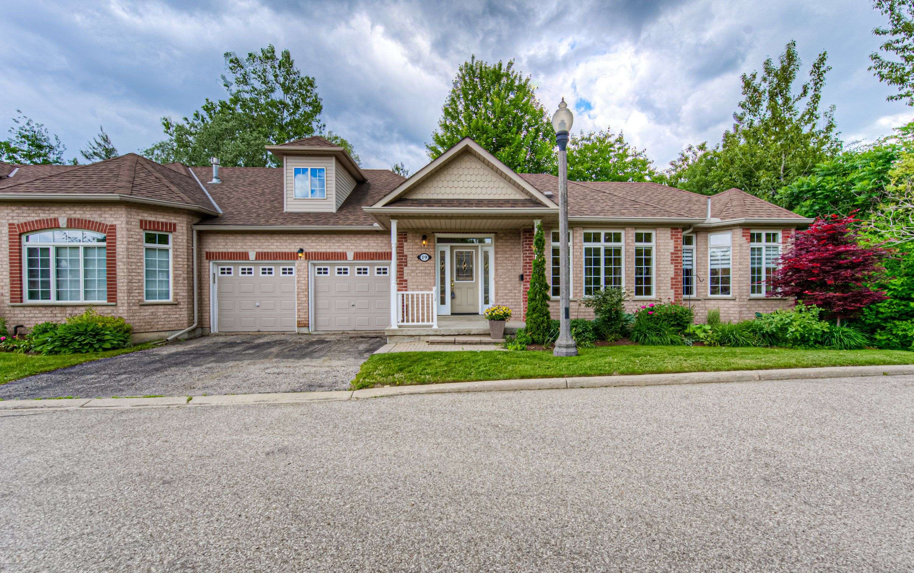 100 Idle Creek DR #19, Kitchener, ON N2A 4H3