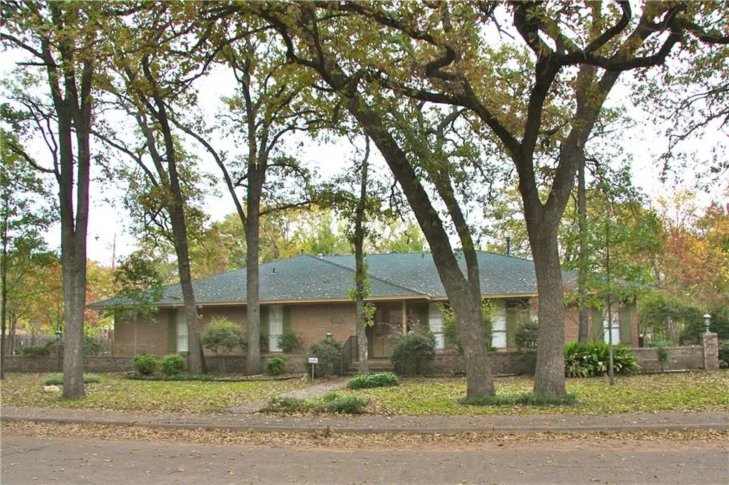 Irving, TX 75061,1612 Canyon Oaks Drive