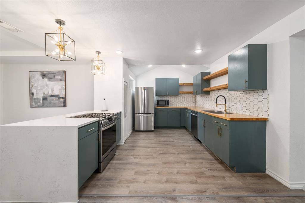 River Oaks, TX 76114,614 Worthview Drive