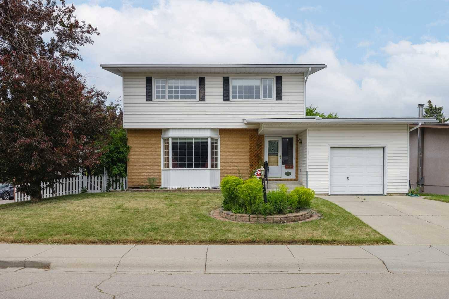 304 Wascana RD Southeast, Calgary, AB t2j1h8