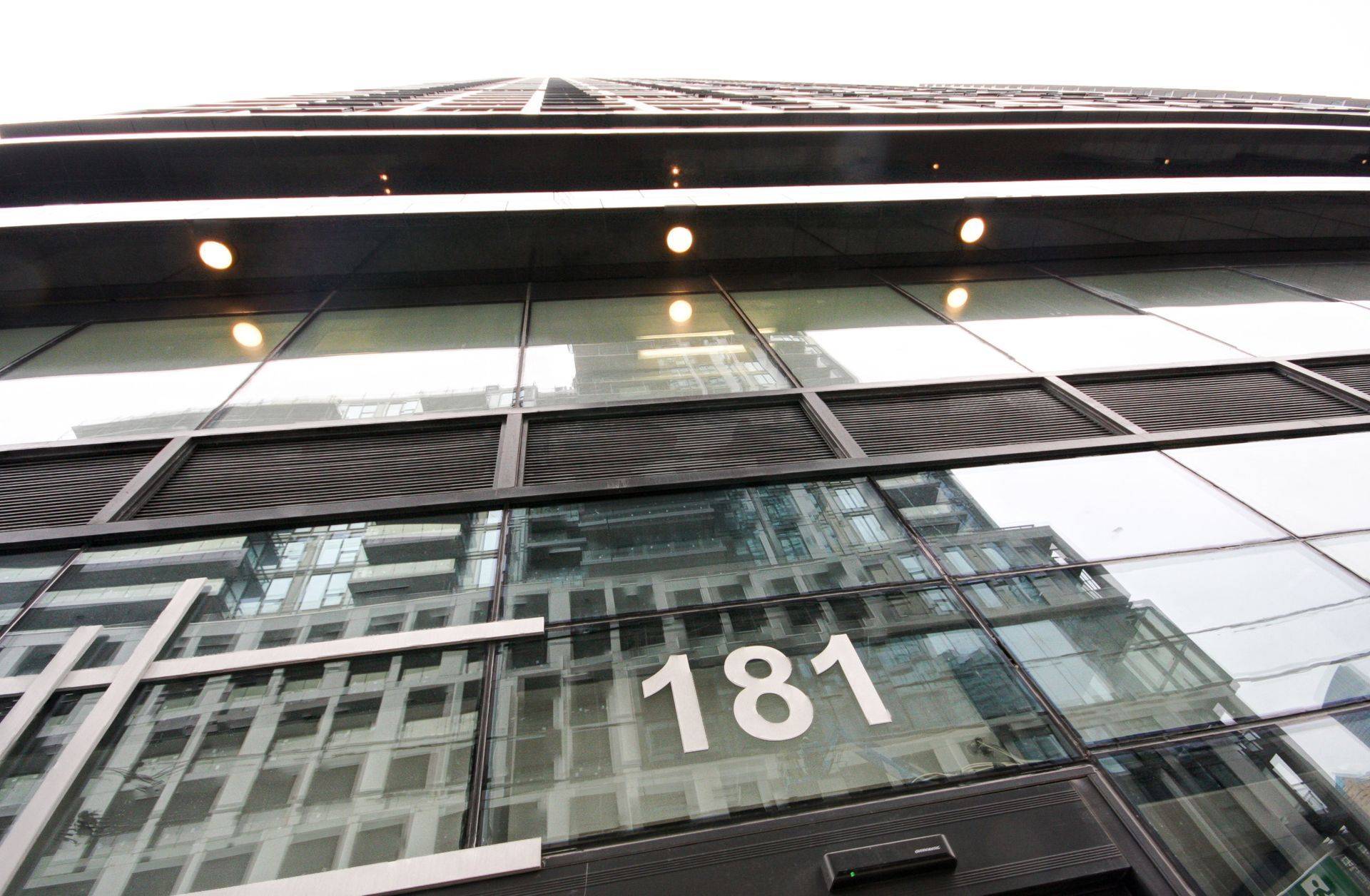 Toronto C08, ON M5A 1Z4,181 Dundas ST E #1909