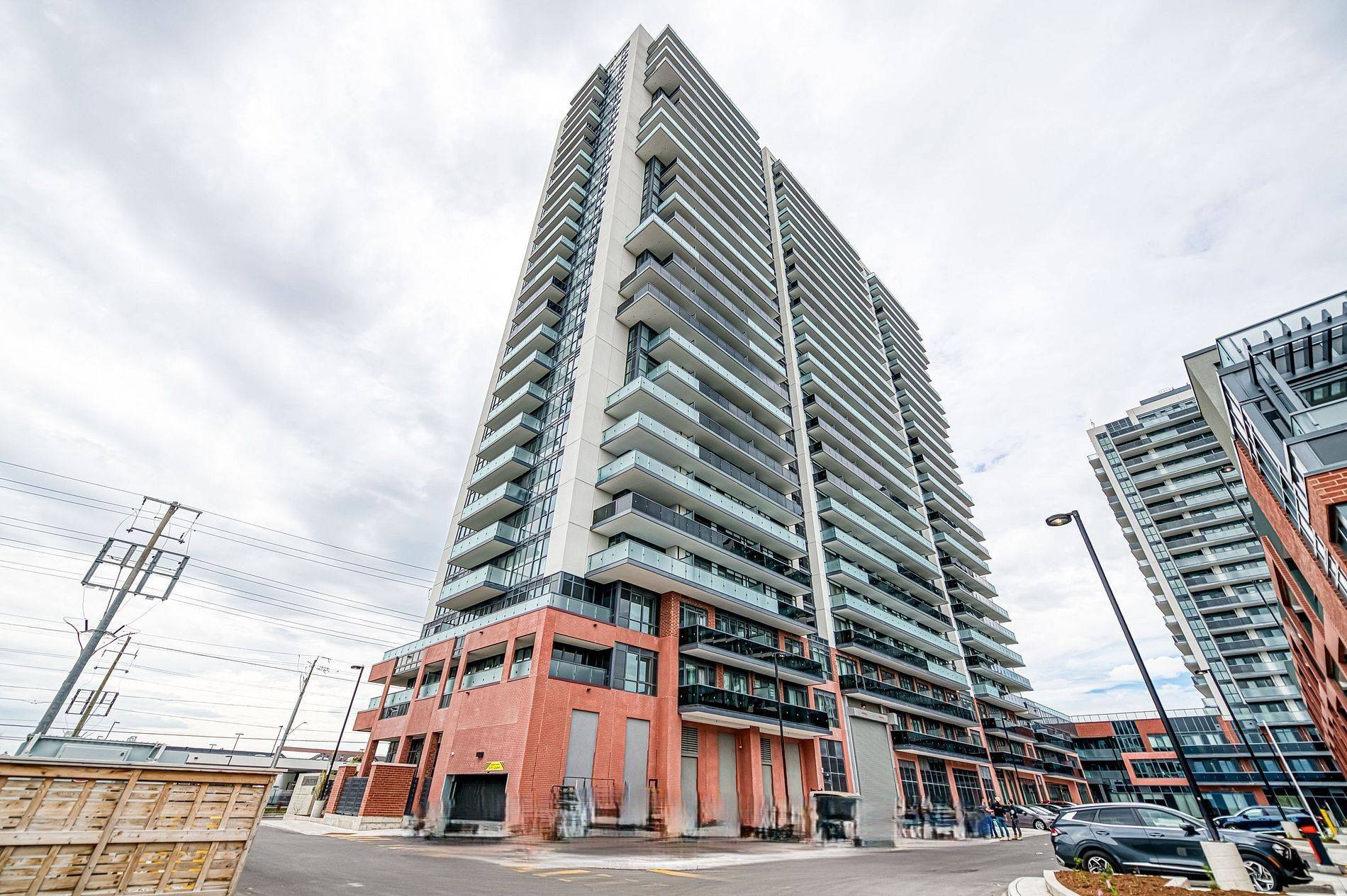 2545 Simcoe ST N #803, Oshawa, ON L1L 0W3