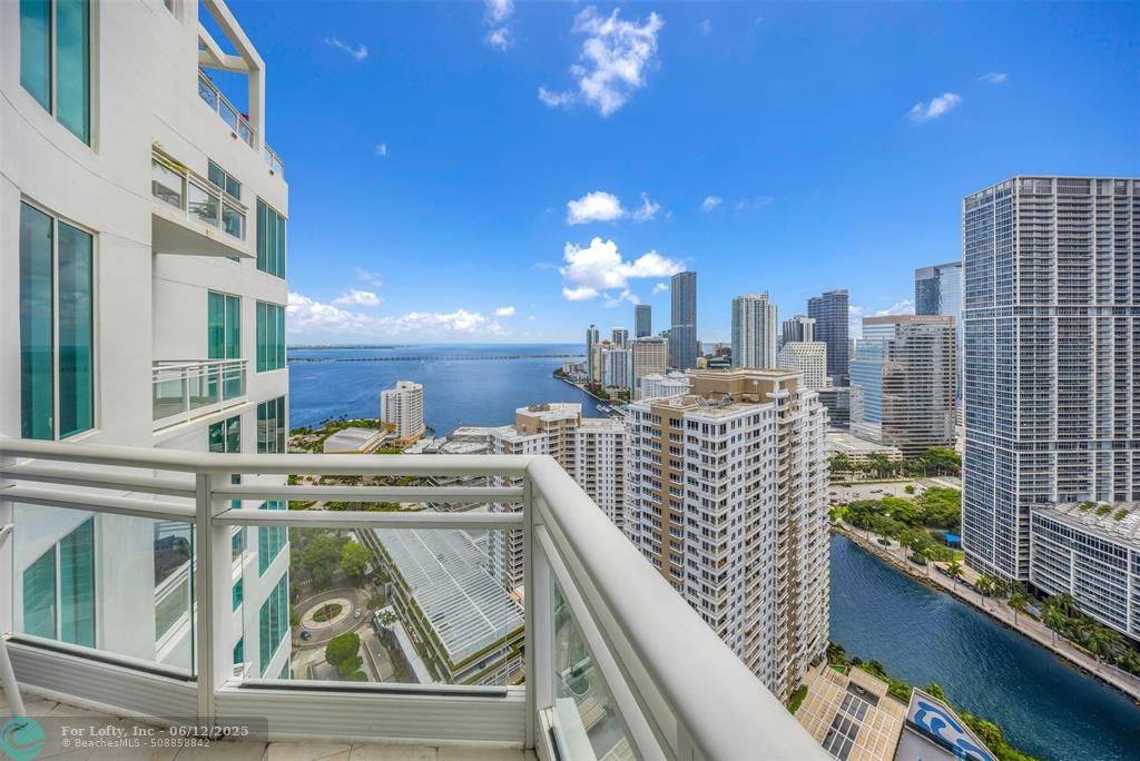 900 NE Brickell Key Blvd #3105, Miami, FL 33131