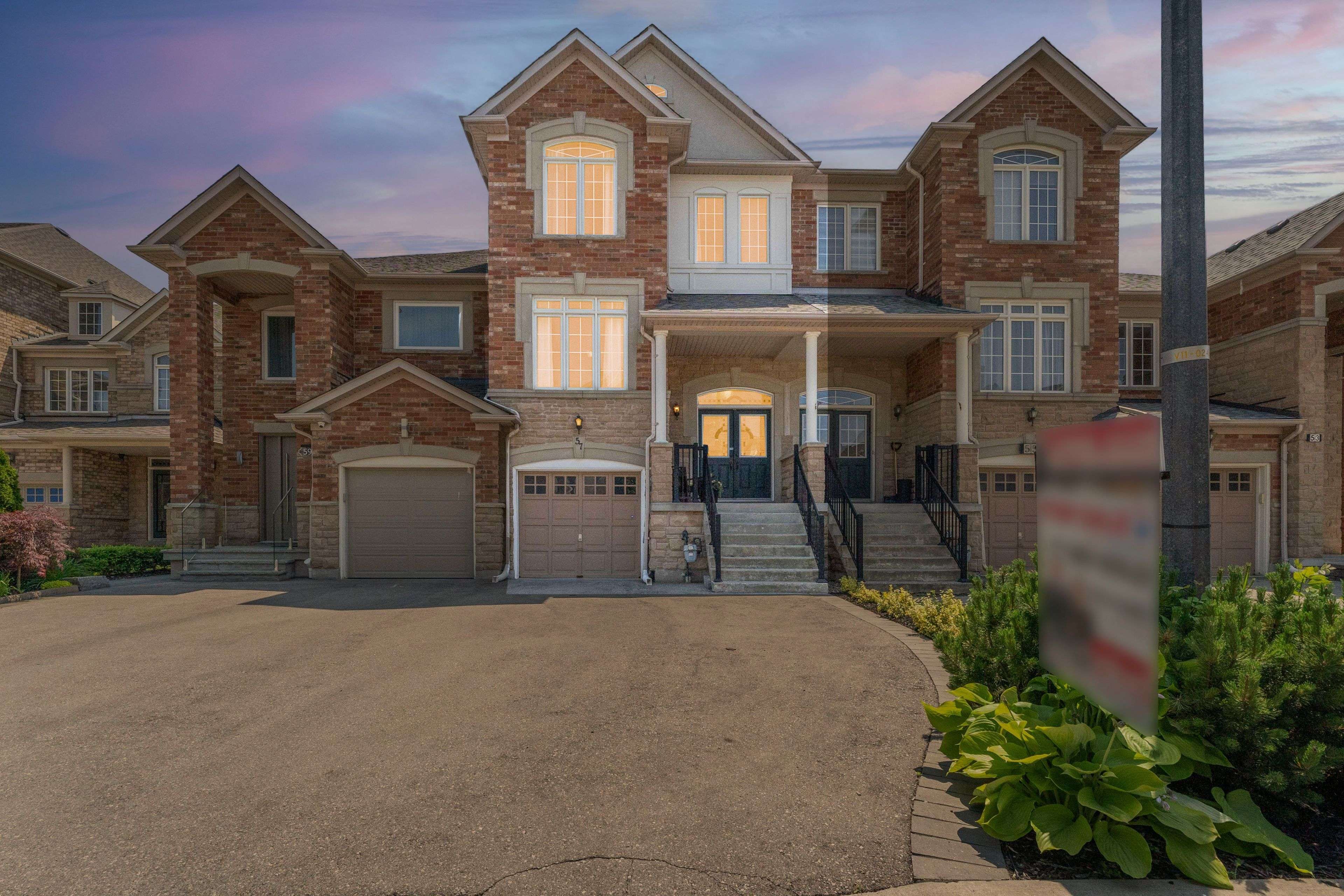 57 Littleriver CT, Vaughan, ON L6A 0K4