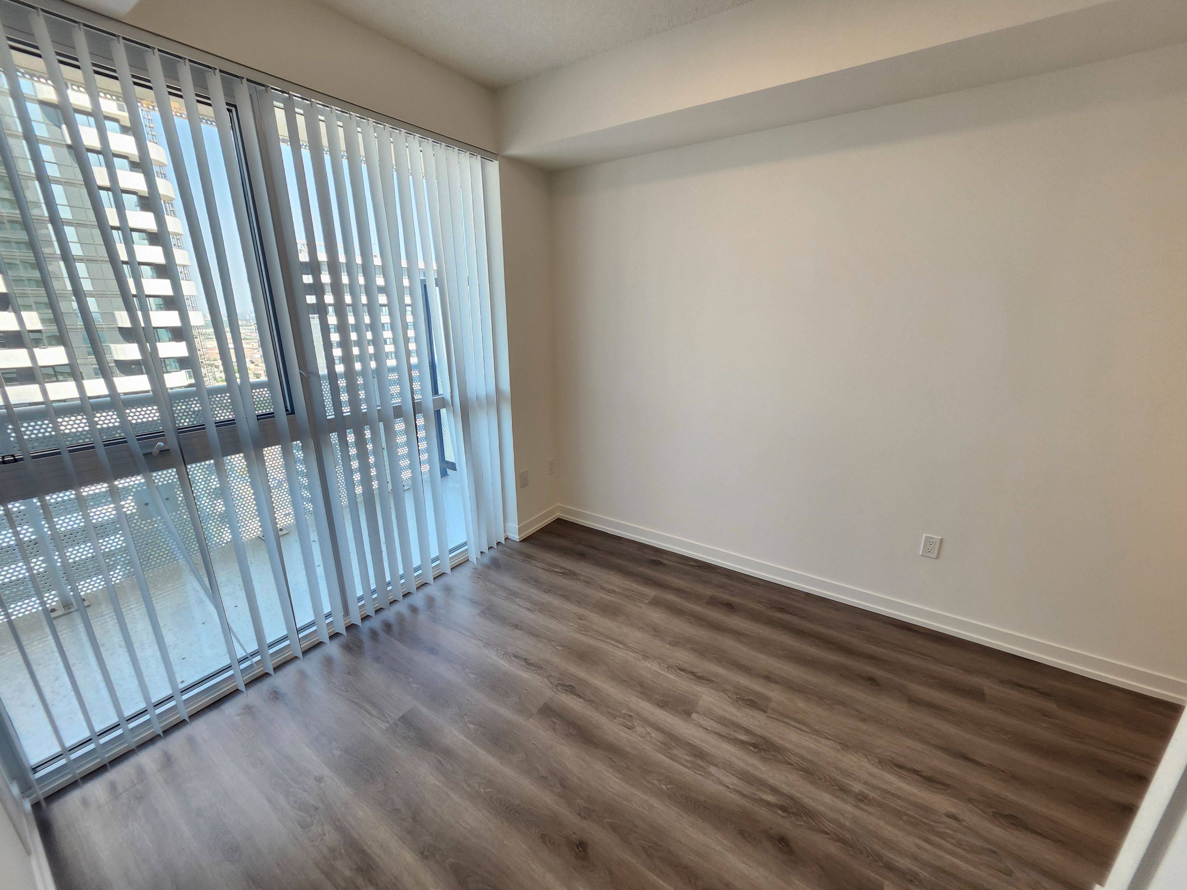 Vaughan, ON L4K 0R1,225 Commerce ST W #4615