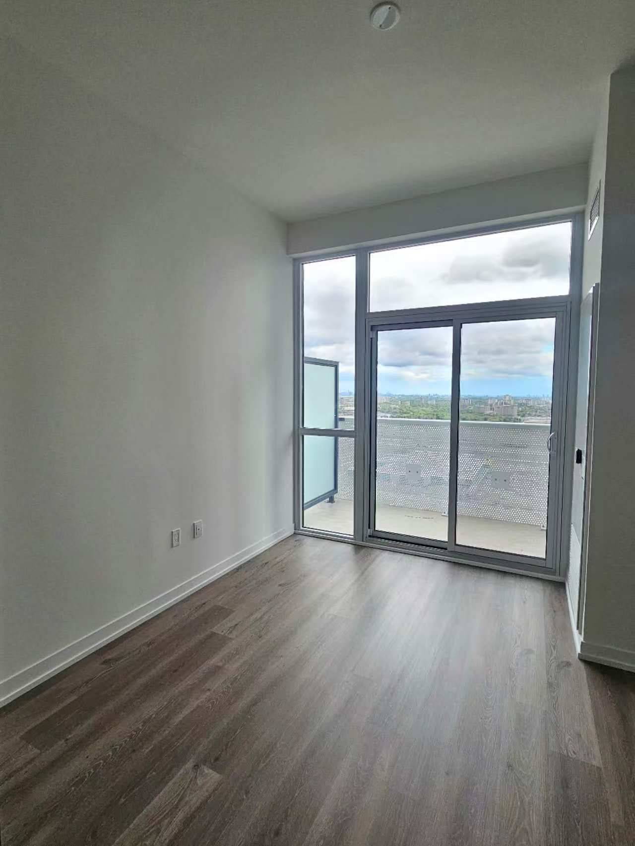 Vaughan, ON L4K 0R1,225 Commerce ST S #3703