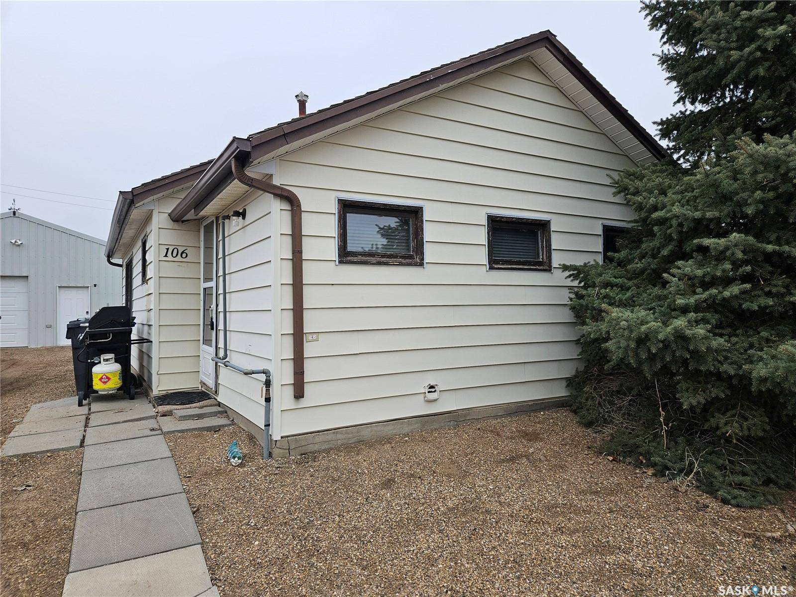 106 Jubilee STREET, Burstall, SK S0N 0H0