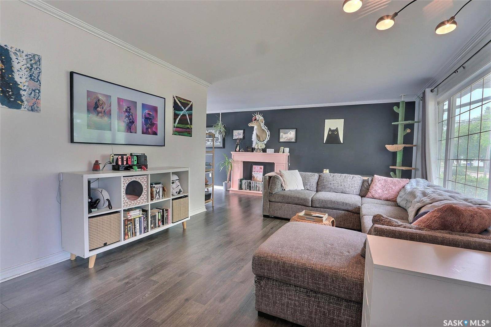 Prince Albert, SK S6V 4P5,385 25th STREET W