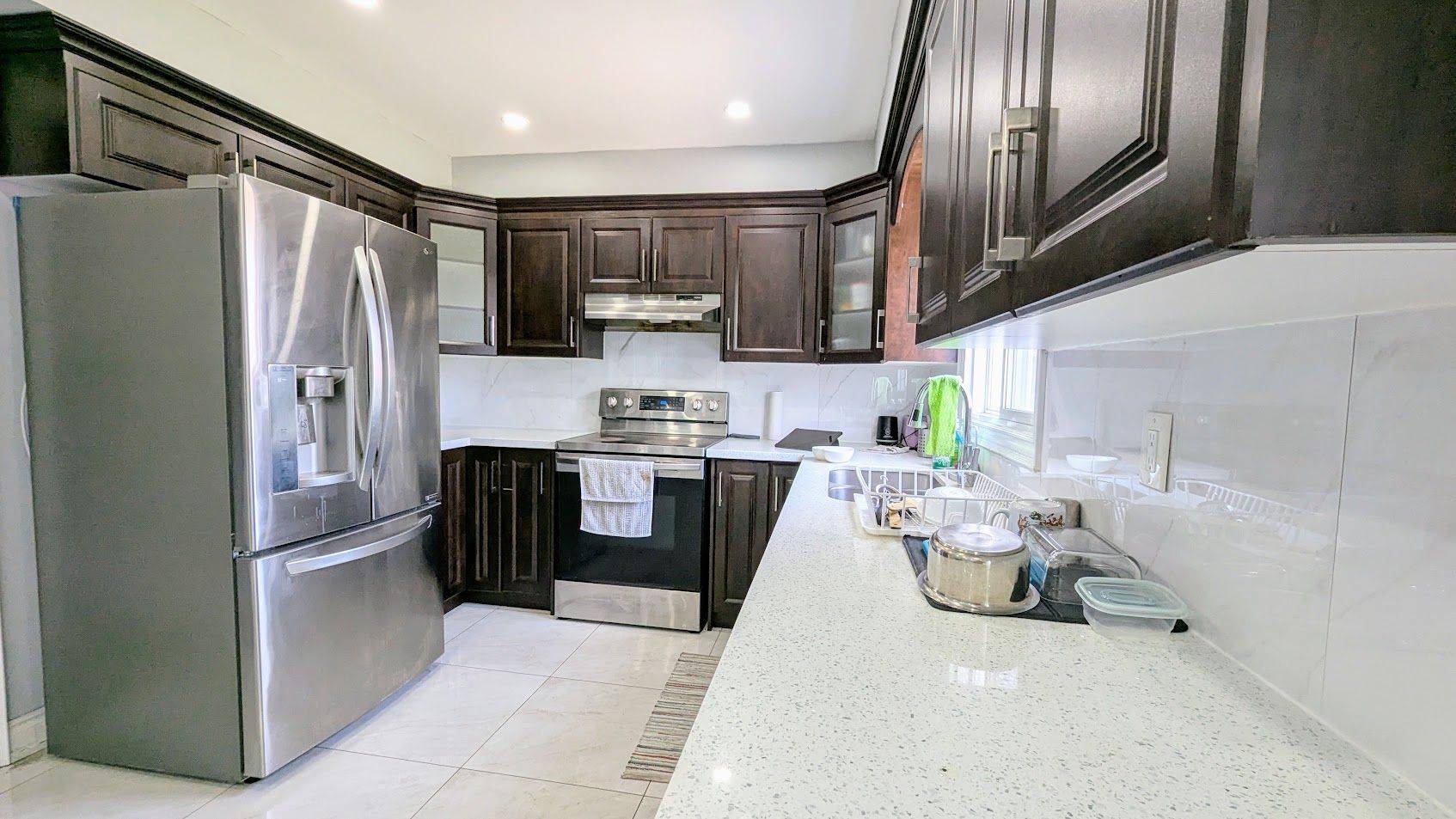 Brampton, ON L6Y 4G7,12 Oaklea BLVD