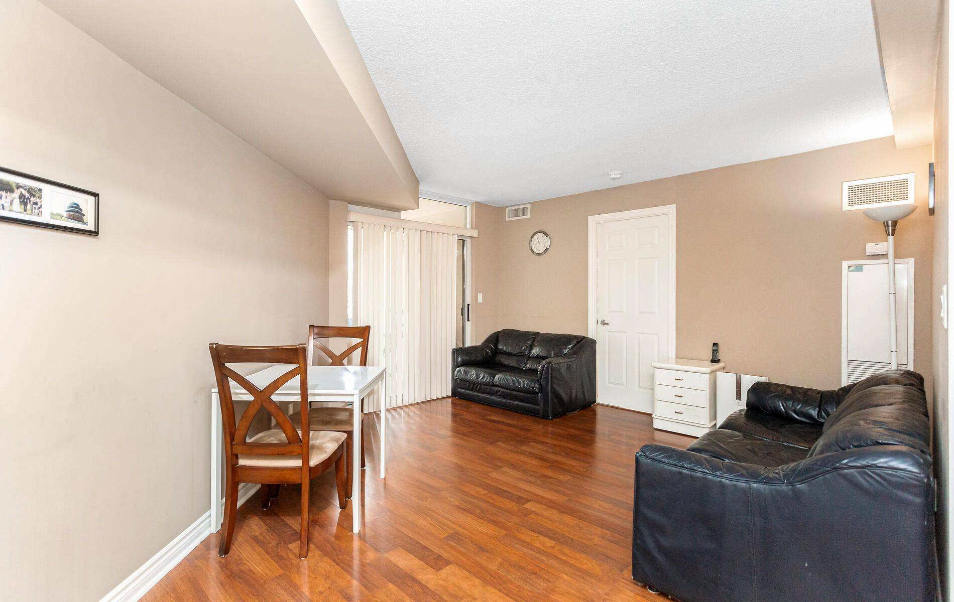 Mississauga, ON L5B 4P5,3888 Duke Of York BLVD #430
