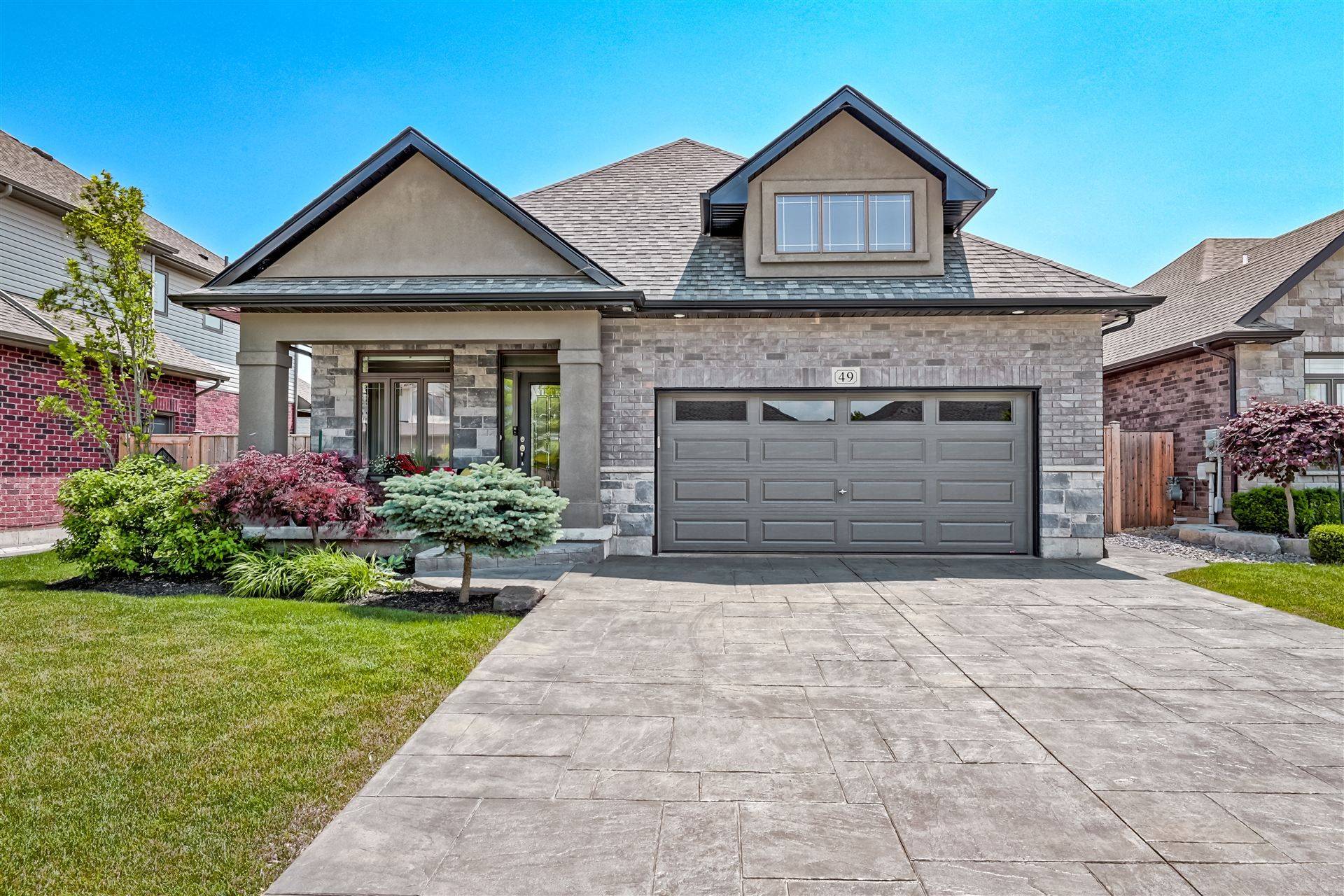 49 Julia DR, Welland, ON L3C 0E7