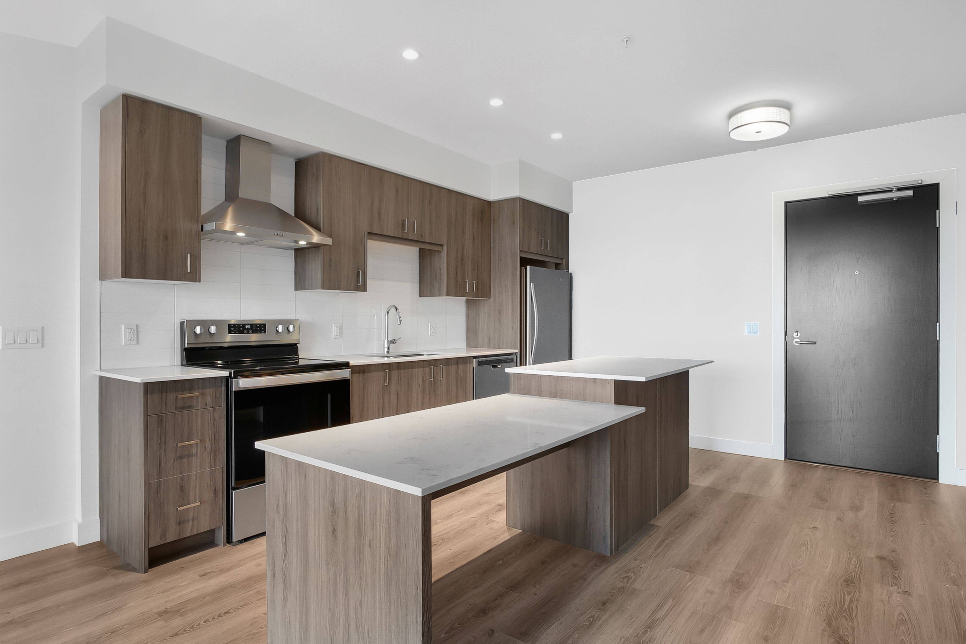 Cambridge, ON N1S 0C3,15 Glebe ST #710