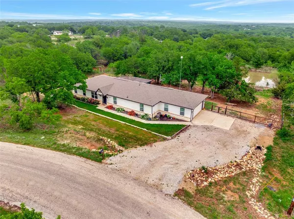 399 Wild Hill Oak Drive, Springtown, TX 76082