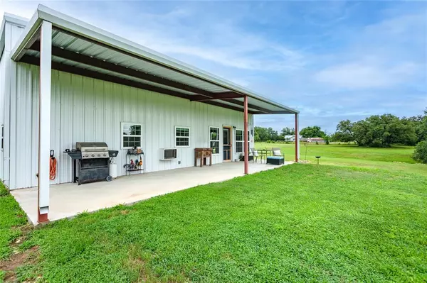 Meridian, TX 76665,351 CR 2601